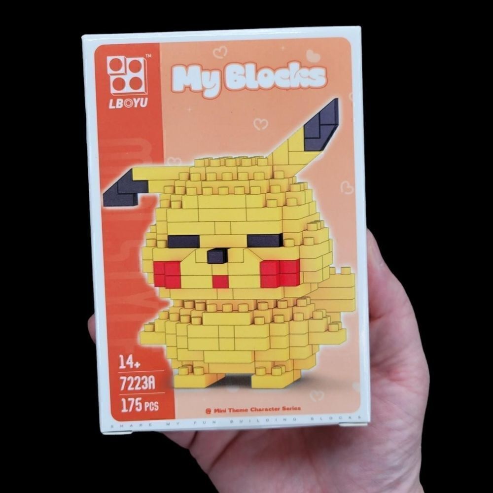 Brand New Pokemon Pikachu Bricks Lego Figure